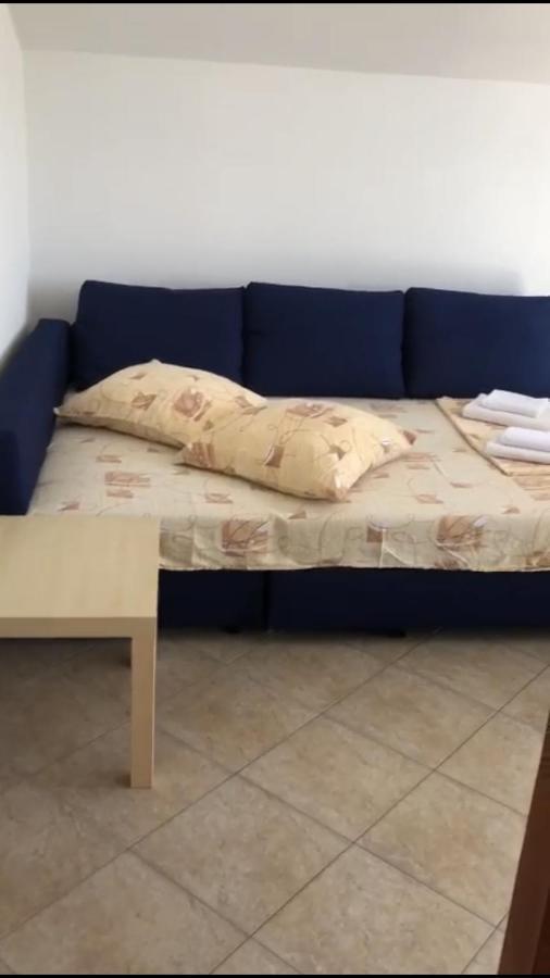 Miro Apartmani Ražanac Buitenkant foto