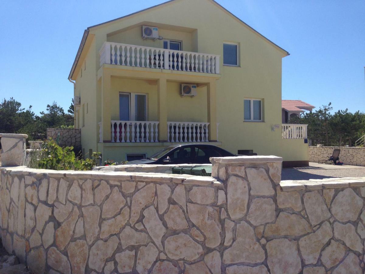 Miro Apartmani Ražanac Buitenkant foto