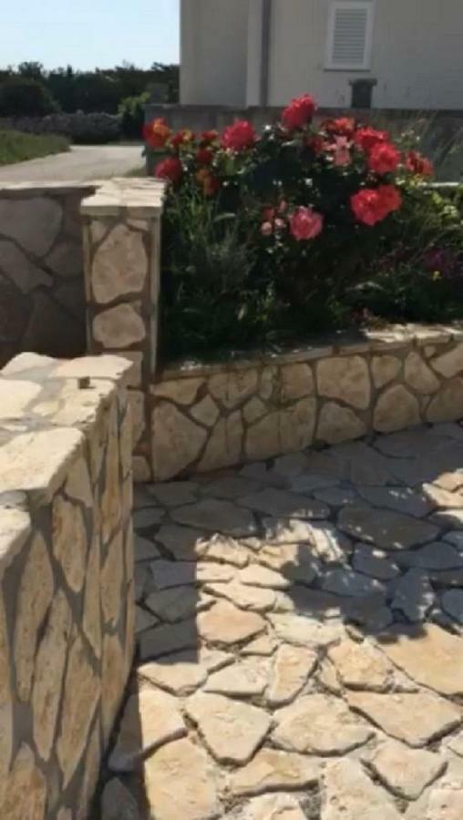 Miro Apartmani Ražanac Buitenkant foto